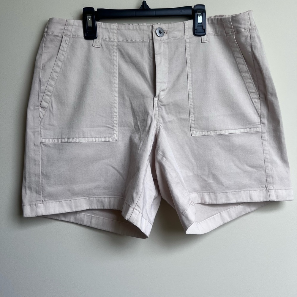 J. Jill Tan Khaki Shorts Classic Summer Style NWT